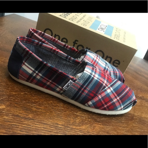 NWT Sz 8.5 TOM’s Classic - Red Navy Plaid - Picture 2 of 3